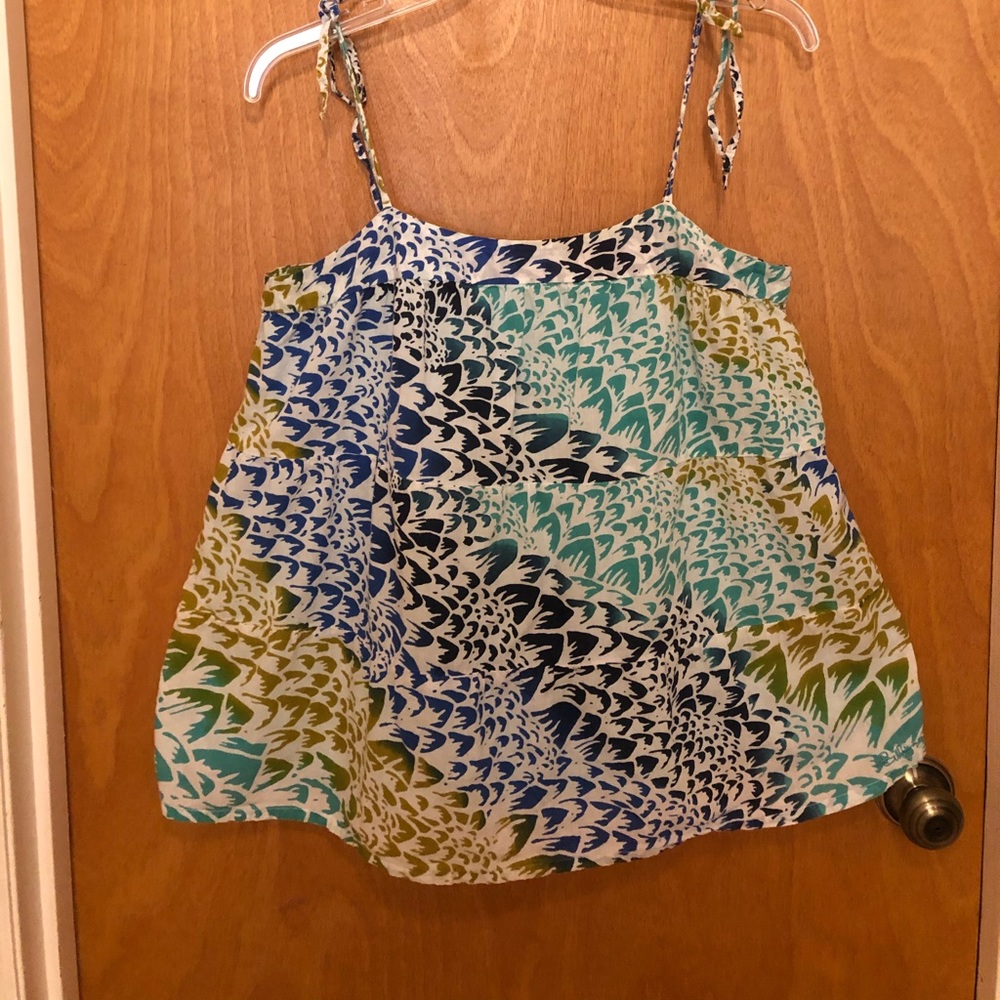 Billabong cotton top. Adjustable tie straps.